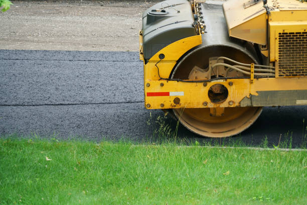 Best Driveway Pavers Installation  in Fenton, MI